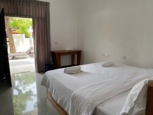 Deluxe Room Pool View 5